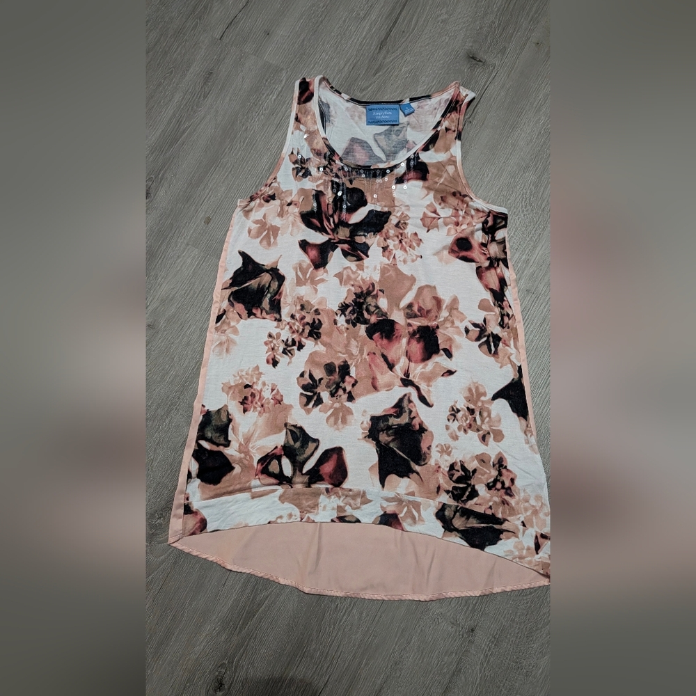 Simply Vera Vera Wang Light Pink Tank Top with Floral Back Size Small